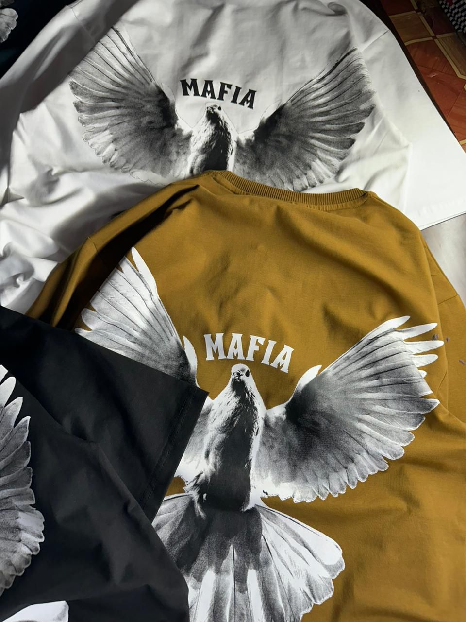 fly puff T-Shirt (1)